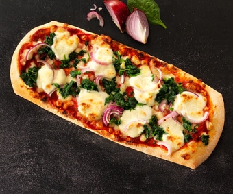 Pizza alla Romana Spinaci Cipolla Rossa e Mascarpone (Artikelnummer 10416)