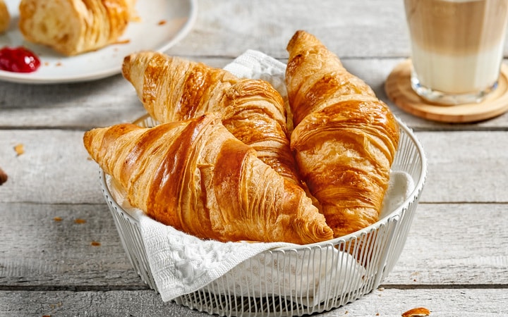 Original französische Buttercroissants – zum Selberbacken (Artikelnummer 10462)